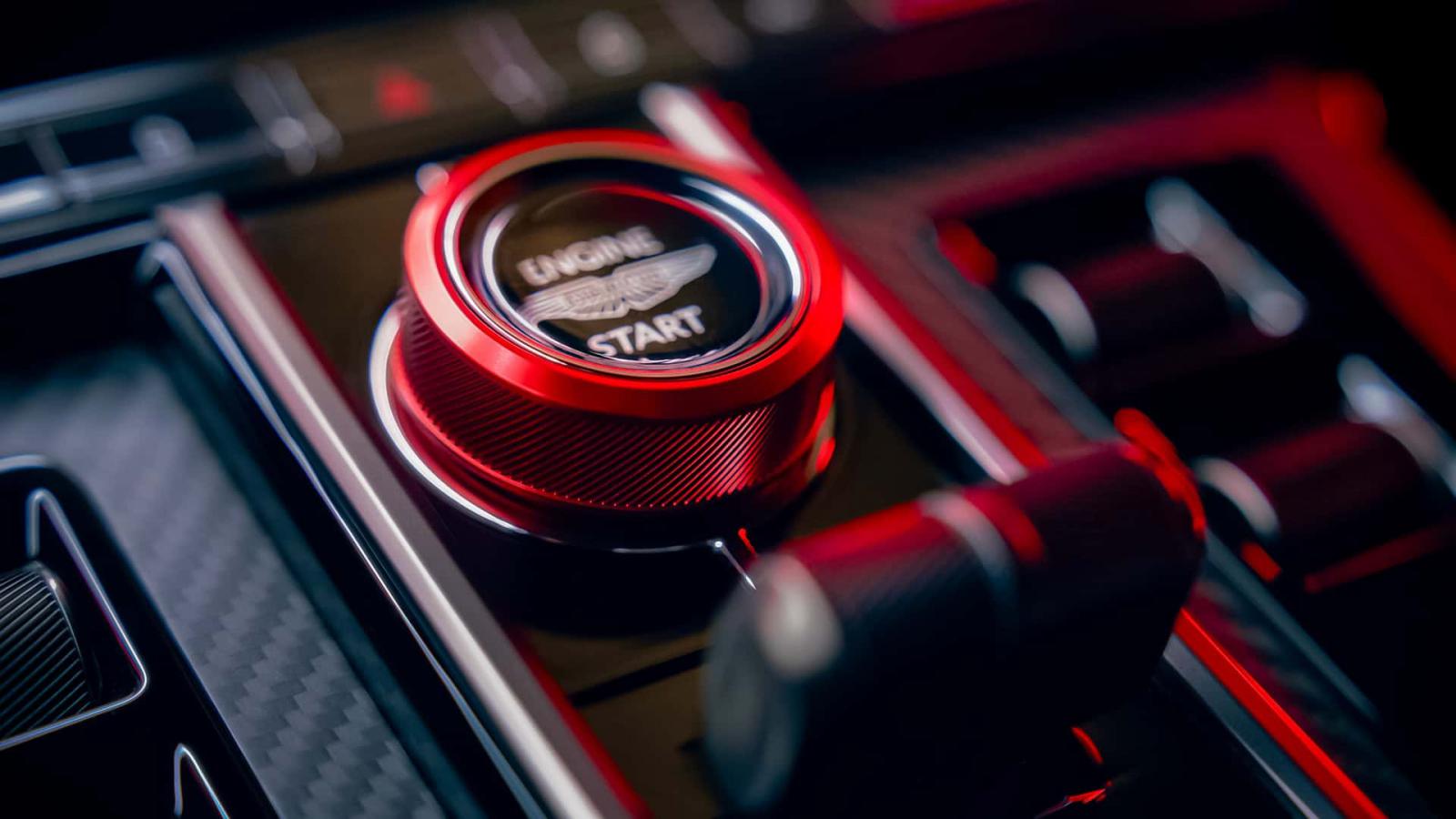 Aston Martin Vantage S: Ντεμπούτο με 680 άλογα